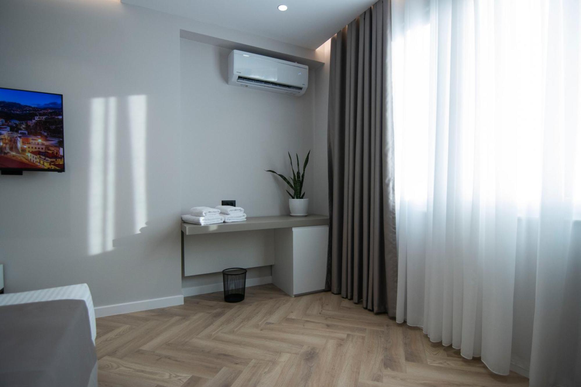 Mina Luxury Rooms Tirana Zewnętrze zdjęcie